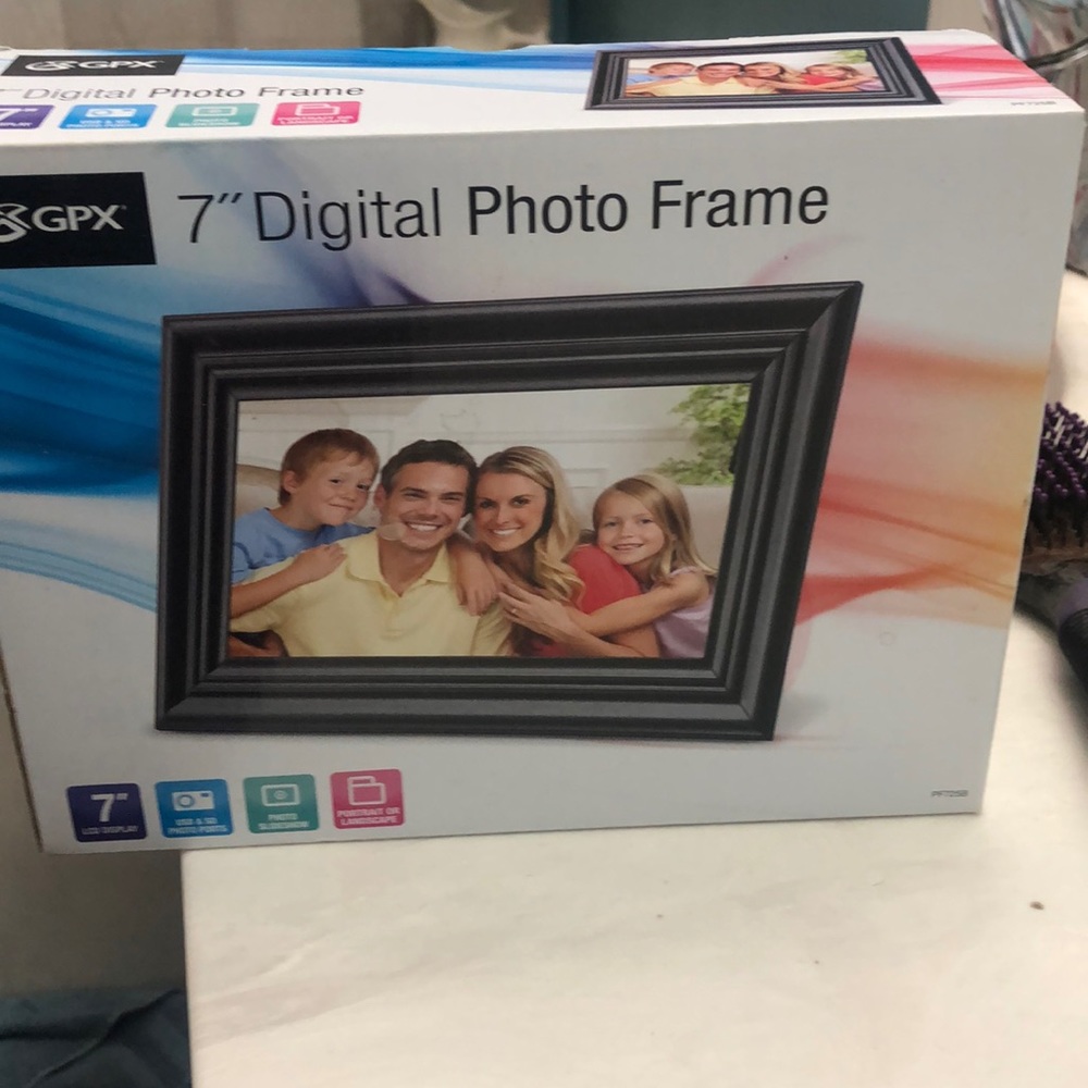 7” Digital Photo Frame
